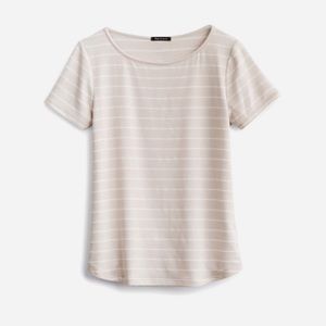 Daisee Button-back detail knit tee in taupe